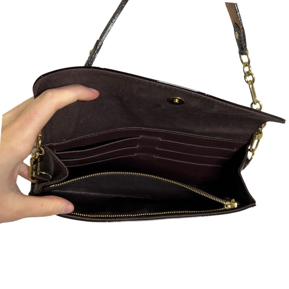 Louis Vuitton Sunset Boulevard Vernis Amarante envelope clutch removable strap - Picture 8 of 10